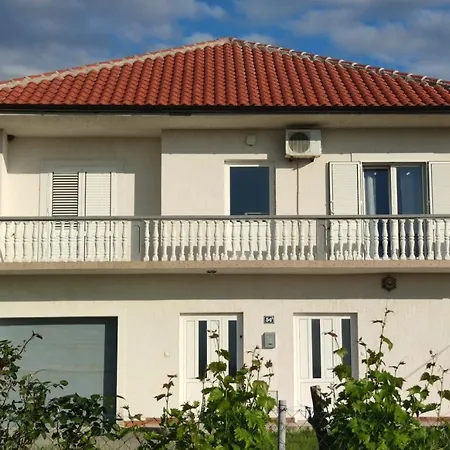 Apartment Boomerang Razanac Exterior photo
