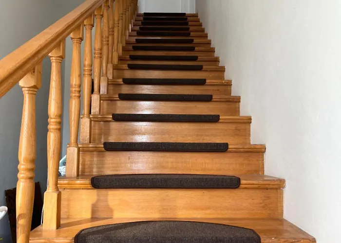 Apartment Boomerang